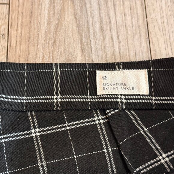 Gap Mid Rise BiStretch Slim Ankle Pants - Picture 7 of 8